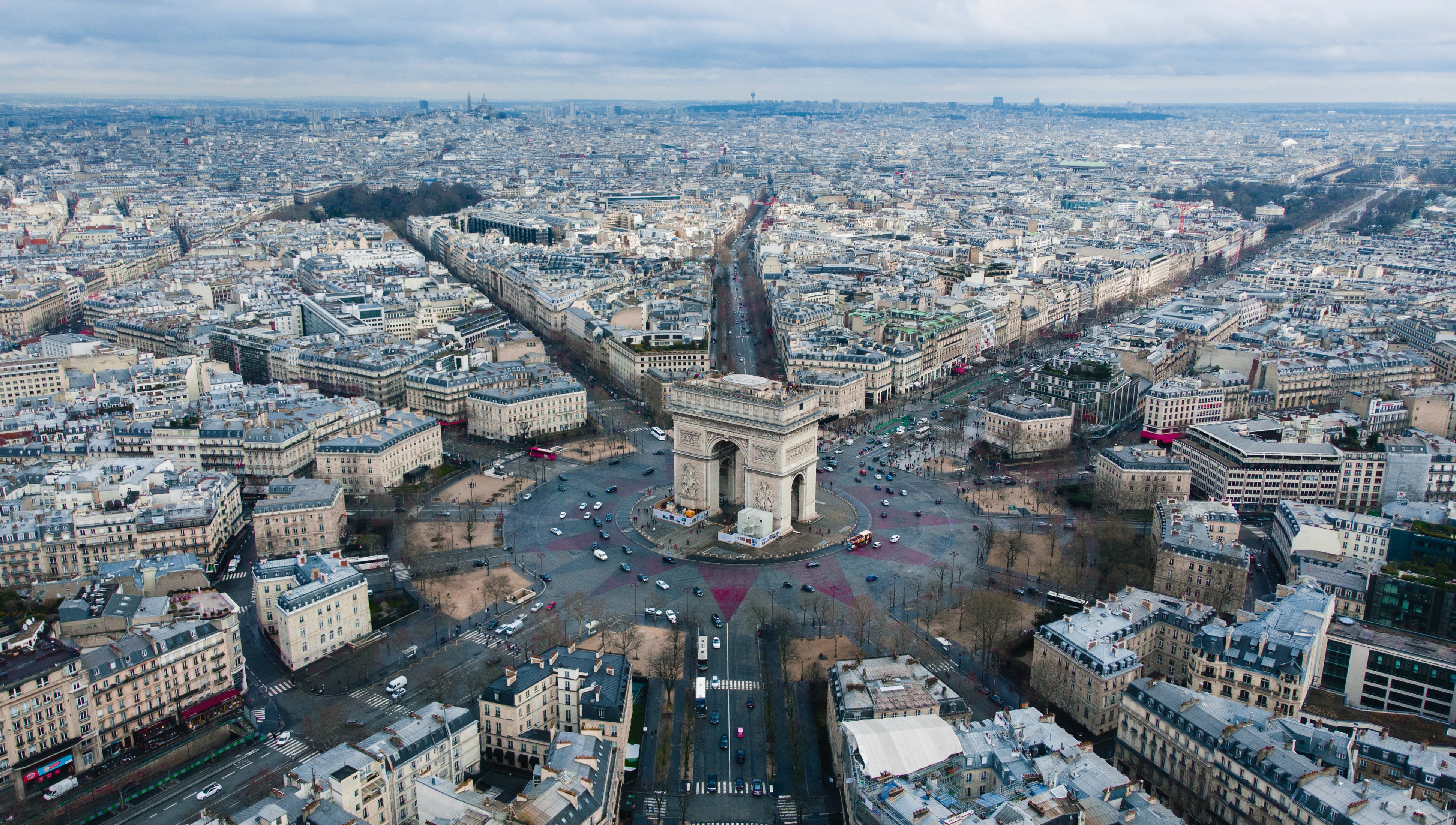 Champs-Elysees.jpg